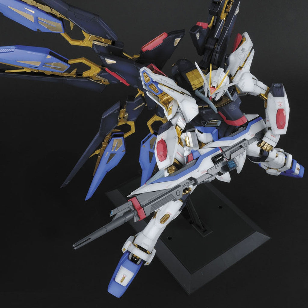 新品PG 機動戦士ガンダムSEED DESTINY ZGMF-X20A スト ZGMF-X20A STRIKE FREEDOM GUNDAM 